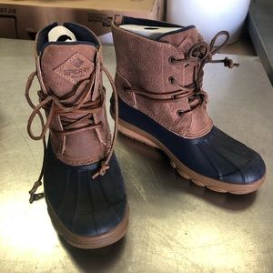 Women’s Sperry Boots size 6